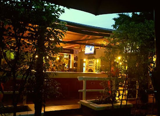 nigeria/abuja/bar/the-traffic-bar-restaurant
