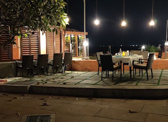 india/panaji/bar/simply-grills
