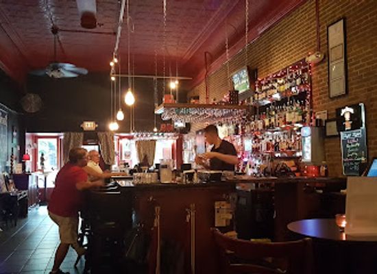 illinois/elgin/bar/martini-room