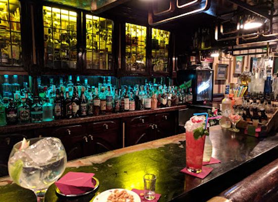 spain/bilbao/ensanche/bar/sir-winston-churchill-pub