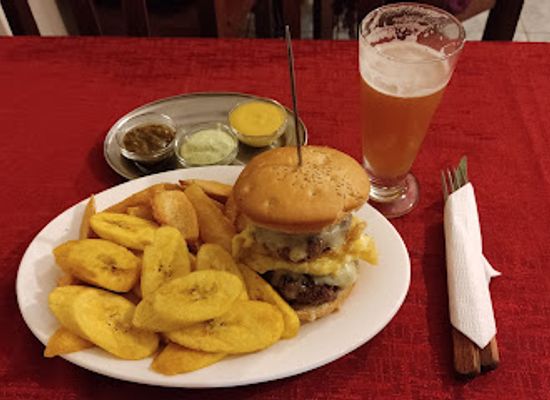 bolivia/yungas-road/bar/pub-don-vito