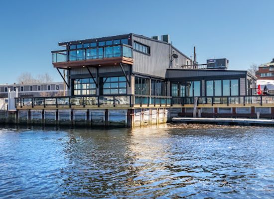 massachusetts/newburyport/bar/the-goat