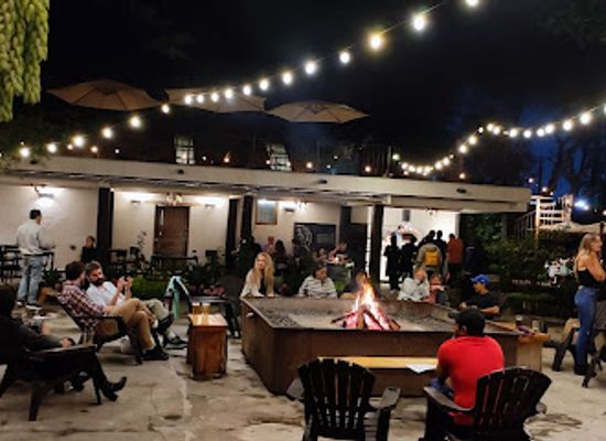 guatemala/central-highlands/bar/antigua-cerveza-el-bosque