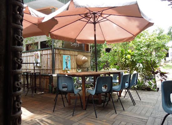 cameroon/bimbia-beach/bar/arne-s-cafe