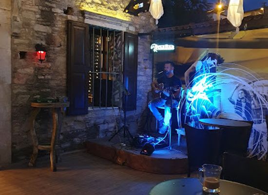 turkiye/cesme/bar/star-bar