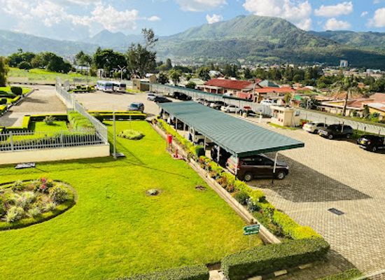 tanzania/mahale-mountains/bar/level-8-rooftop-bar