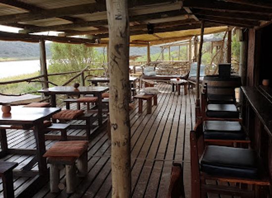 south-africa/breede-river-valley/bar/the-bush-pub