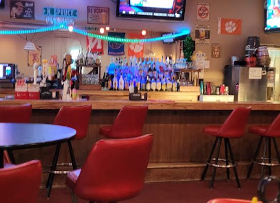nebraska/sandhills/bar/spruce-street-tavern