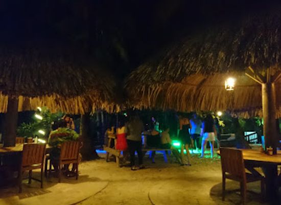 honduras/cayos-cochinos/bar/calkett-s-bar-restaurant