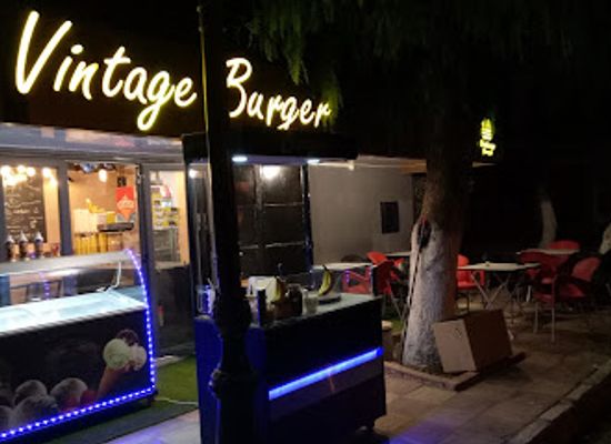 algeria/tlemcen/bar/vintage-burger