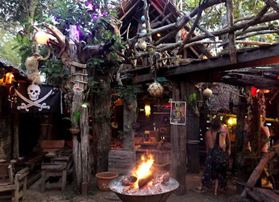 thailand/cardamom-mountains/bar/hippy-bar