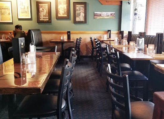 missouri/missouri-river-valley/bar/satchmo-s-bar-grill