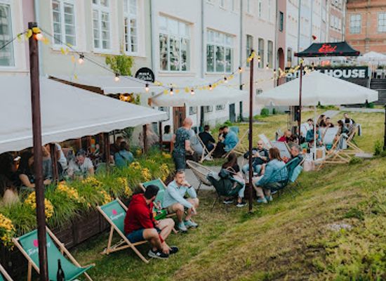 poland/sudetes/bar/mala-sztuka-cocktail-bar-gdansk-srodmiescie