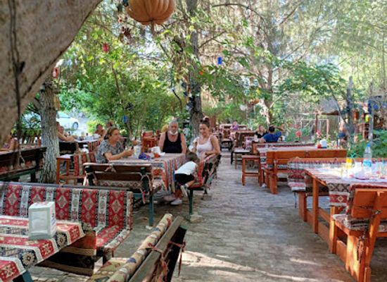 turkiye/ephesus/bar/askerin-yeri-piknik-restaurant