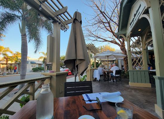 florida/naples-beach/bar/tommy-bahama-restaurant-bar-store