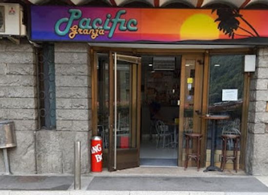 andorra/caldea/bar/granja-pacific