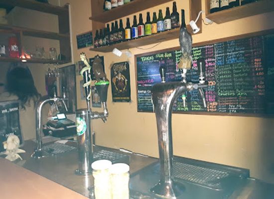 uruguay/aigua/bar/alligator-bar