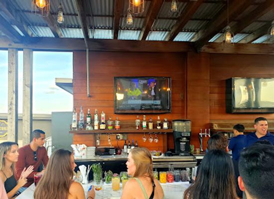 florida/tampa/bar/luna-lounge