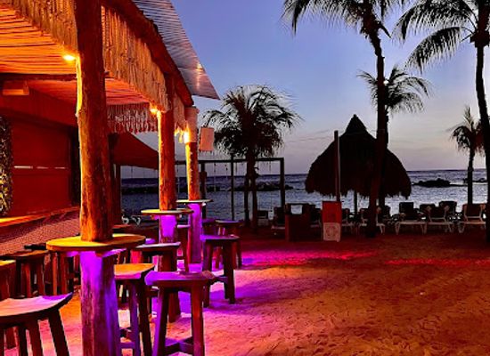 curacao/sta-catharina/bar/gaze-bar-lounge-curacao