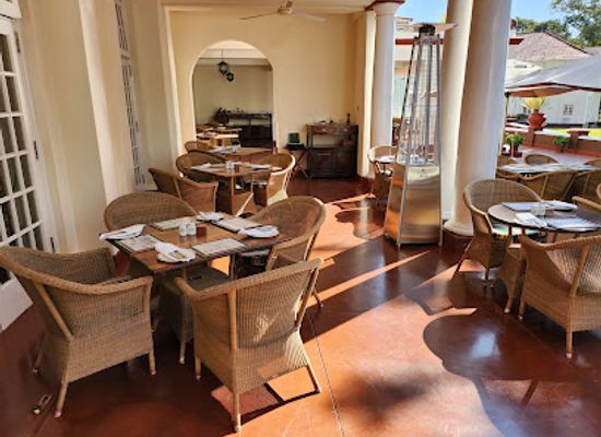 zambia/victoria-falls/bar/stanley-s-terrace