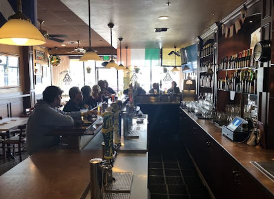 california/fresno/bar/bog-house-pub