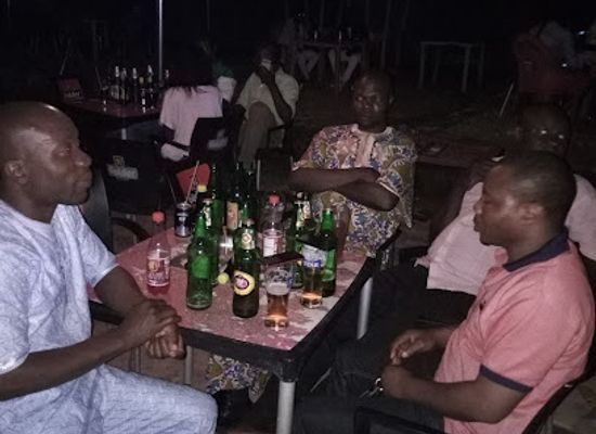 nigeria/kurra-falls/bar/bush-bar