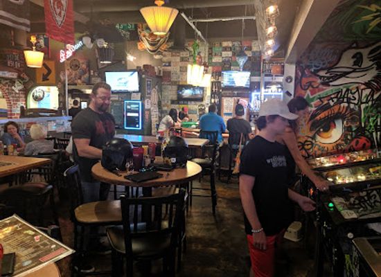 kansas/cross-timbers/bar/knub-s-pub