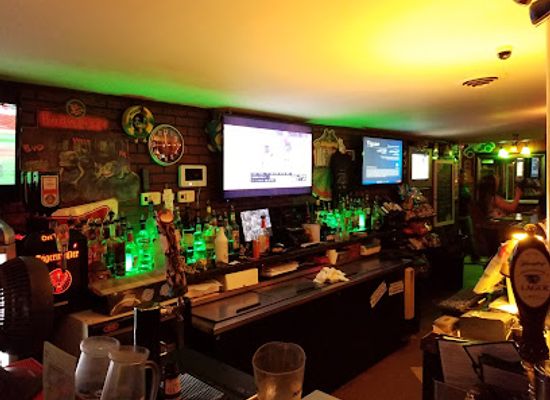 west-virginia/eastern-panhandle/bar/green-frog-bar