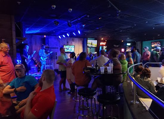alabama/cotton-bayou/bar/sandshaker-at-the-wharf