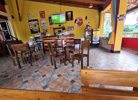 honduras/copan-ruinas/bar/ruta04-restaurante-y-bar