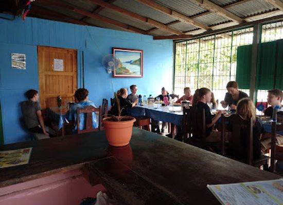 costa-rica/osa-peninsula/bar/soda-jimenez-colectivo