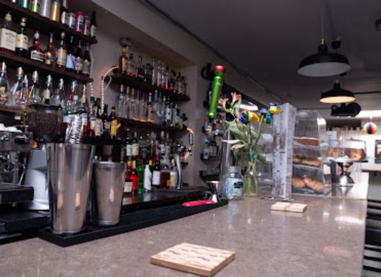 canada/toronto/downtown-toronto/bar/the-drink-cocktail-pizza-bar