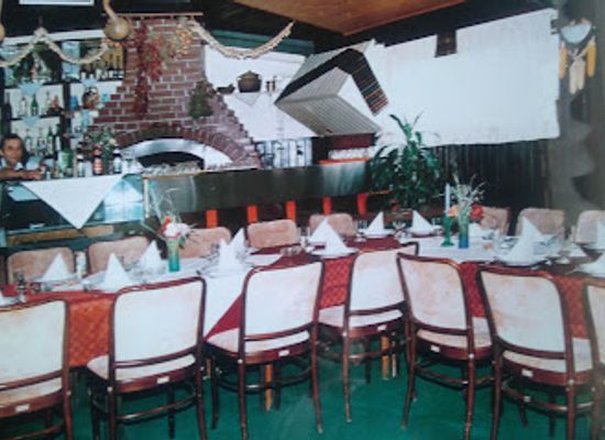 serbia/bor/bar/gradska-kafana