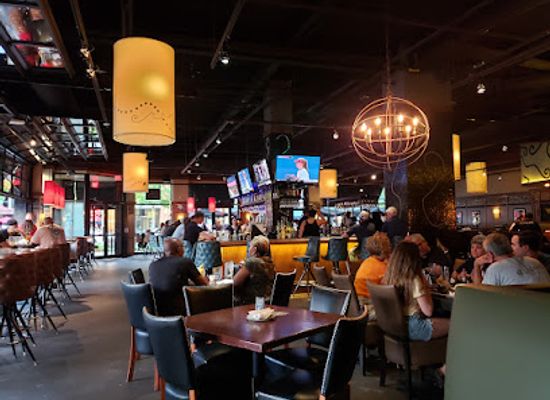 virginia/southern-virginia/bar/bar-louie-one-loudoun