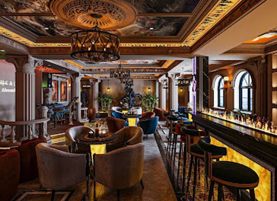 vietnam/sapa/bar/alexandros