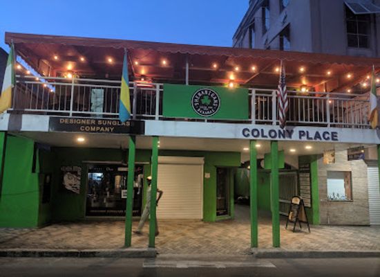the-bahamas/harbour-island/bar/shenanigans-irish-bar