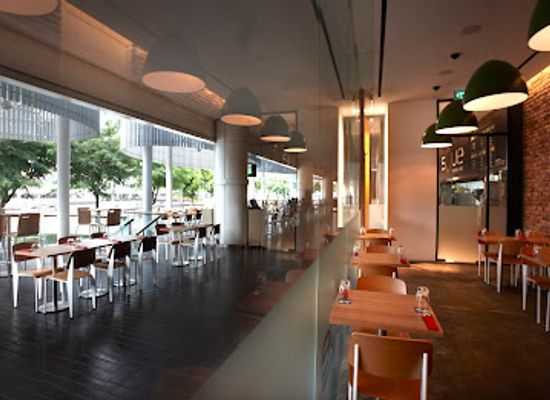singapore/clarke-quay/bar/sque-rotisserie-alehouse