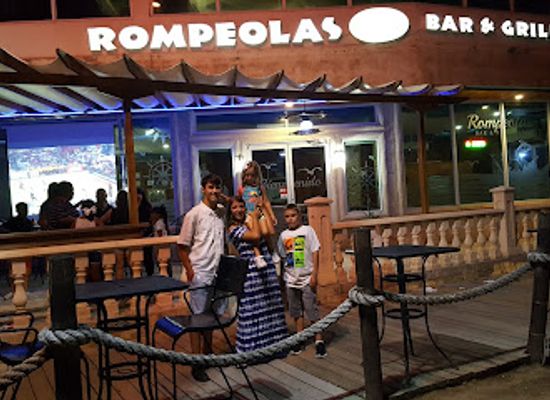 puerto-rico/west-region/bar/rompeolas-bar-grill