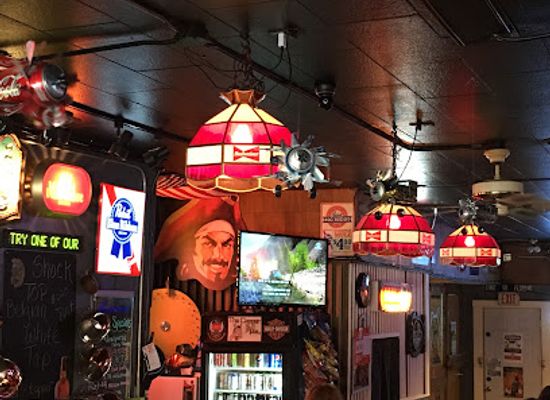 wisconsin/oshkosh/bar/the-copper-mule