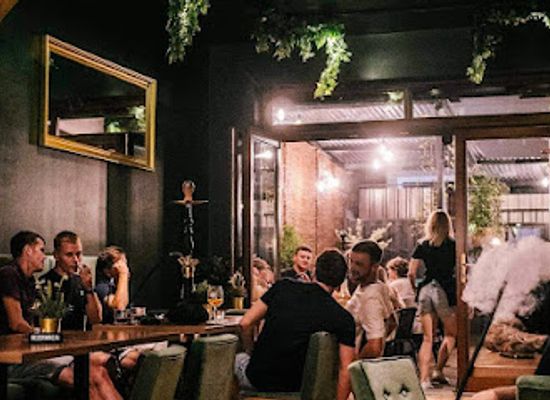 poland/bydgoszcz/bar/mniejwiecej-cocktail-shisha