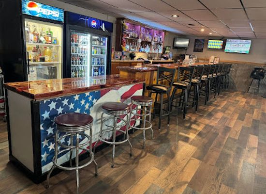 kansas/gypsum-hills/bar/pour-decision