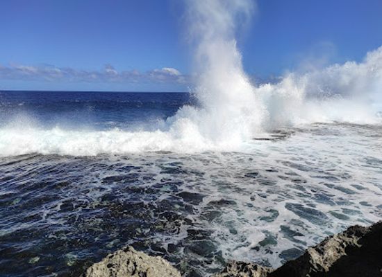 tonga/tongatapu/bar/mapu-a-vaea-blowholes