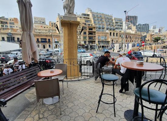 malta/st-julian-s/bar/saddles-pub-st-julians