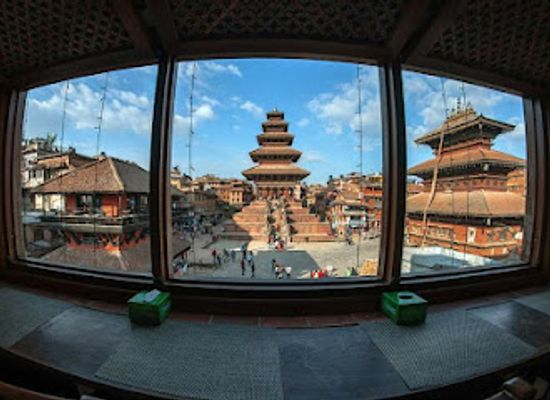nepal/bhaktapur/bar/chiyabhatti-cafe
