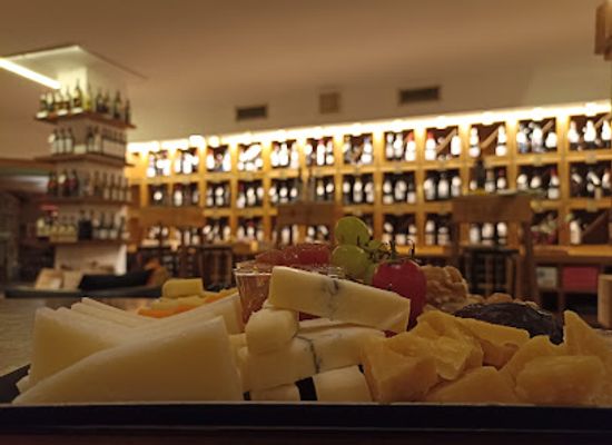 spain/girona/eixample/bar/el-petit-paradis