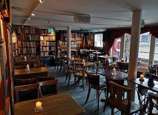 norway/trondheim/bar/antikvariatet
