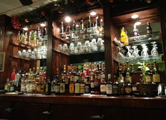 michigan/kalamazoo/bar/green-top-tavern