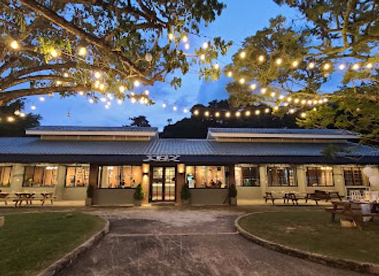 brunei/jerudong-park-playground/bar/after-chukkas-restaurante-asador