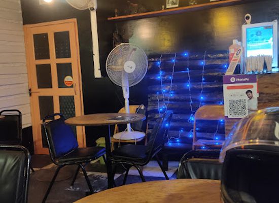 india/guwahati/chandmari/bar/the-black-roof-cafe