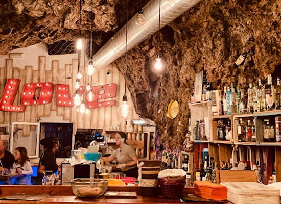 spain/cuenca/bar/grotte-del-huecar